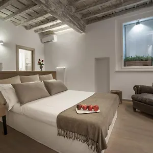 Apartment Raffaello Charmsuite, Rom