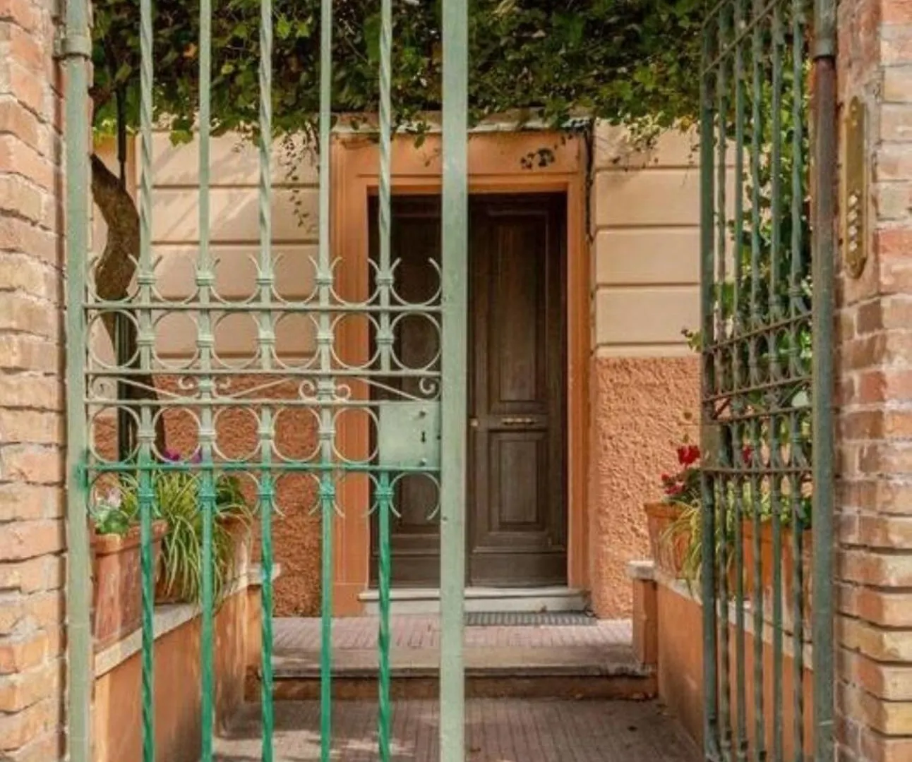 Cottage San Giovanni Rome